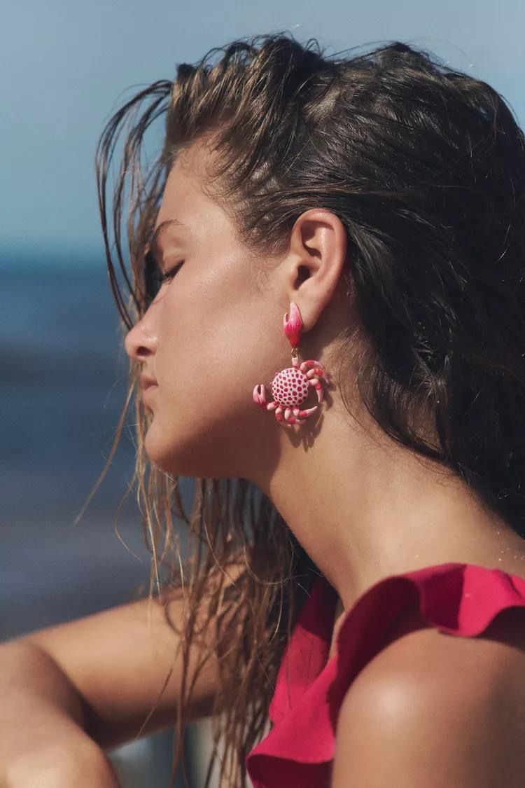 Marka Model Seramik Yengeç Küpe