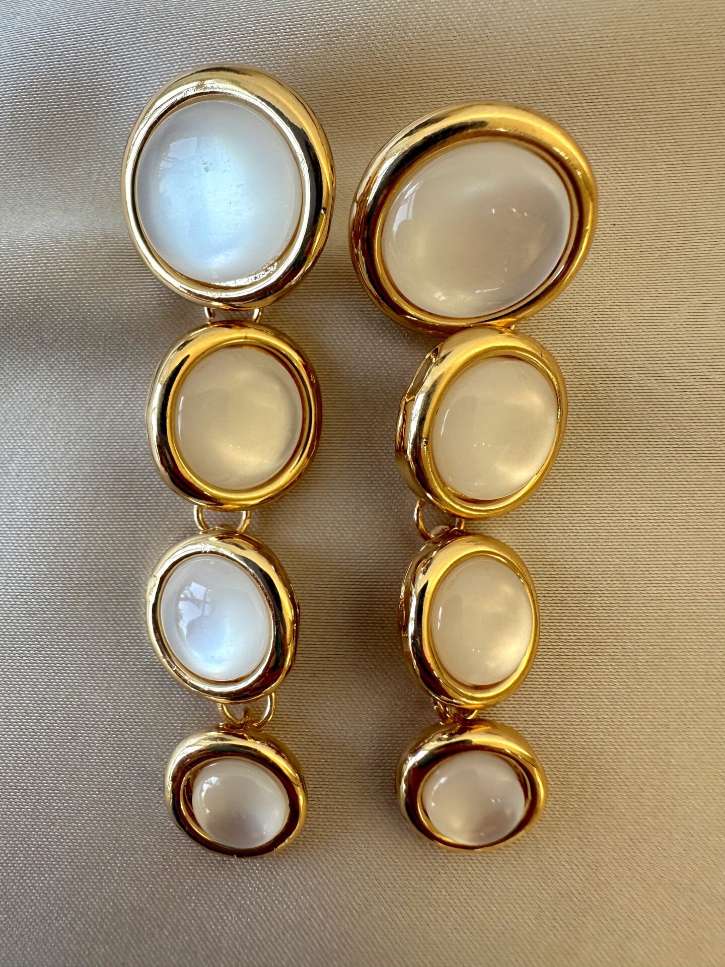 Kedigözü Küpe(Beyaz)