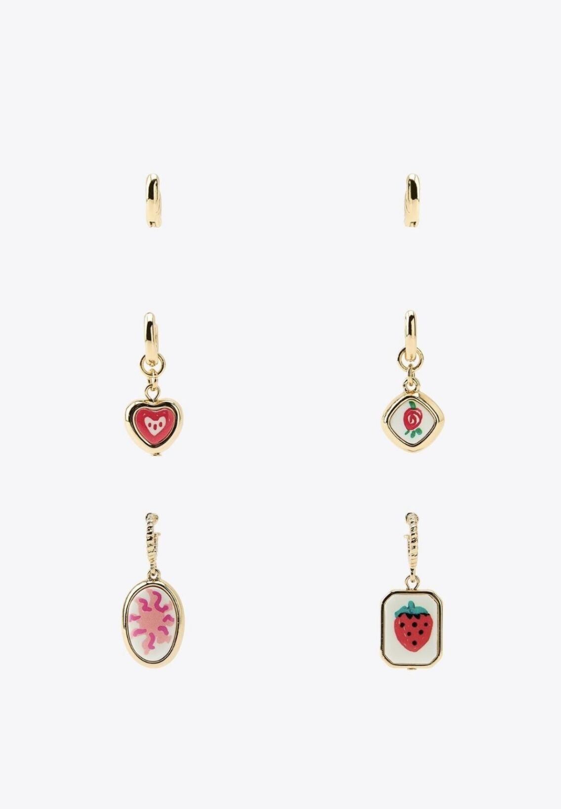 Marka Model Çilekli Küpe Seti