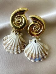 Marka Model Gold Detaylı Deniz Kabuğu Küpe