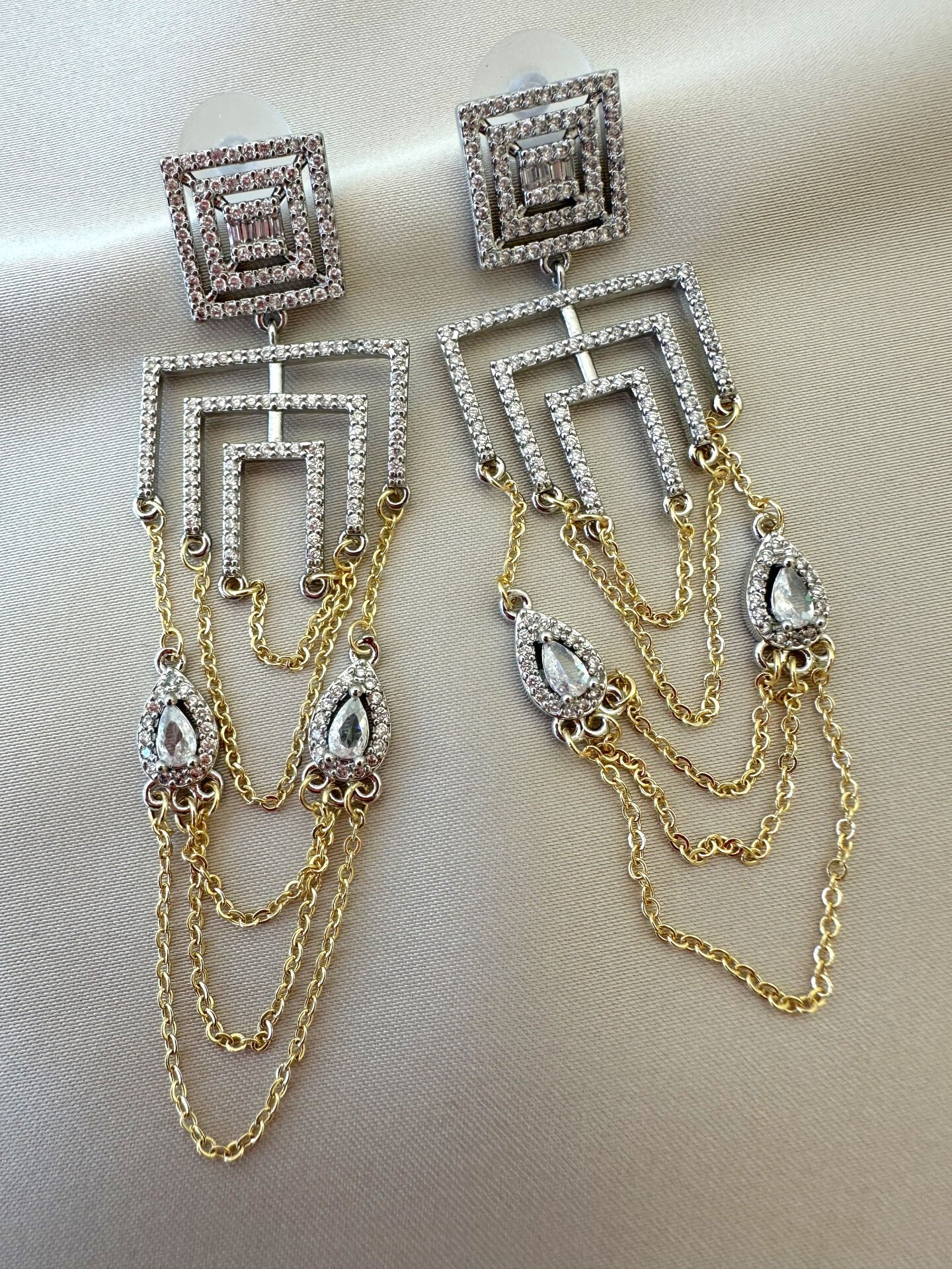 14 K Altın Kaplama Tasarım Küpe