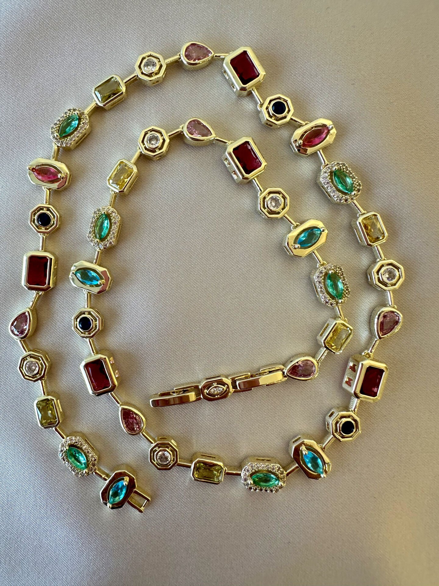 Özel Seri Renkli Taşlı Kolye