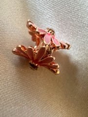 Pembe Mineli Çiçek Charm