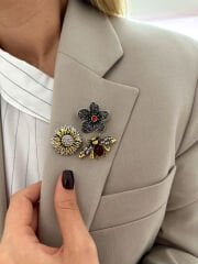 Marka Model Broş Seti