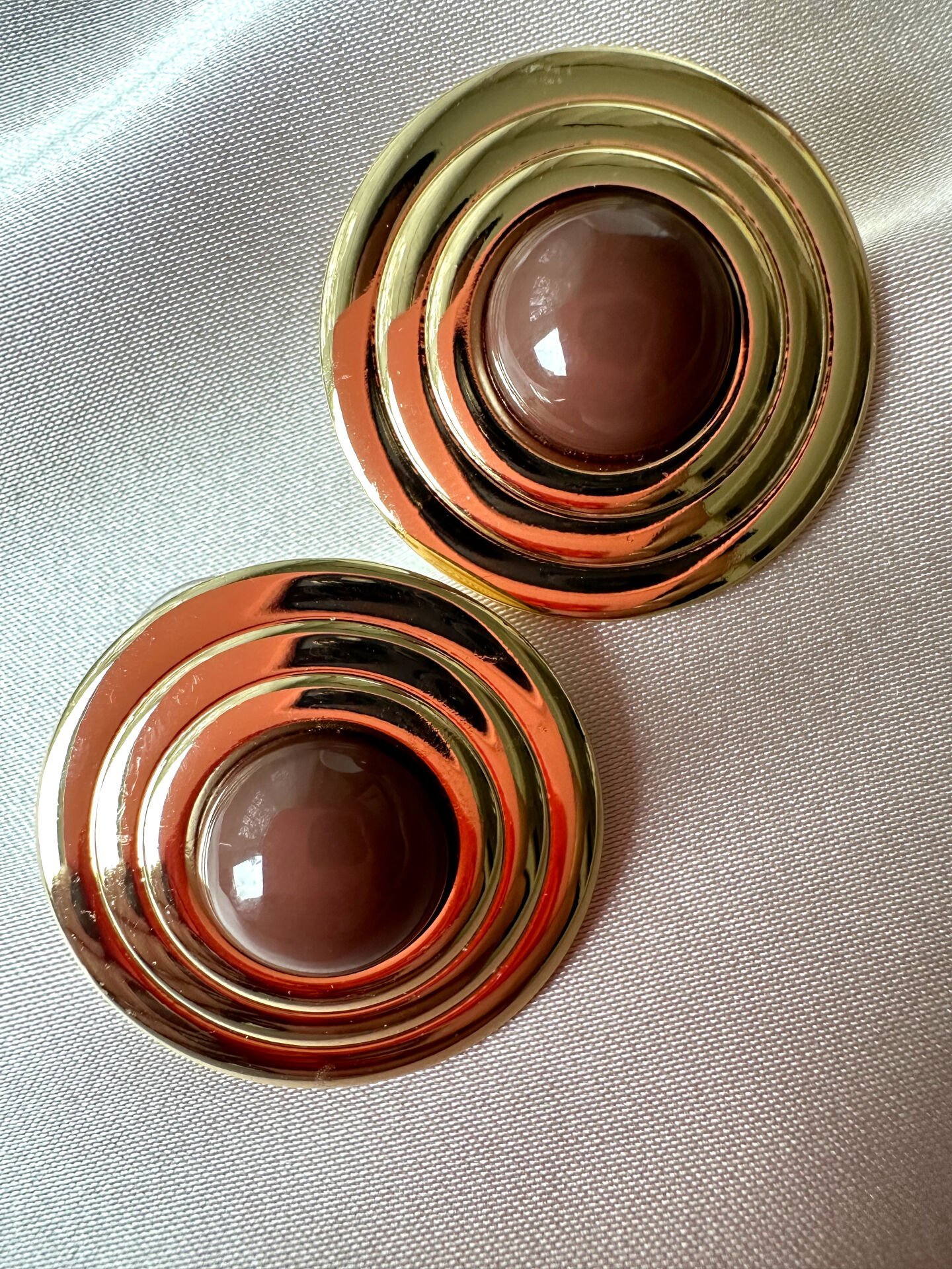 Kahverengi Taşlı Daire Küpe