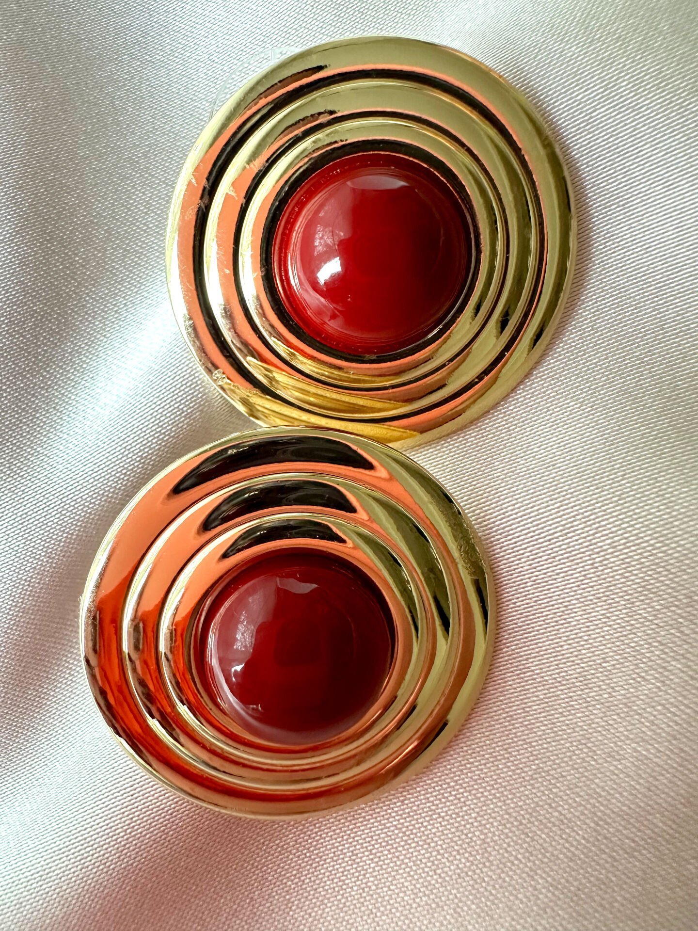 Bordo Taşlı Daire Küpe