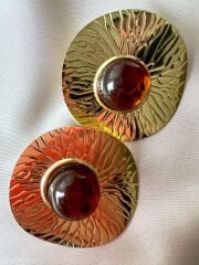 Ezme Plaka Kahverengi Taşlı Küpe