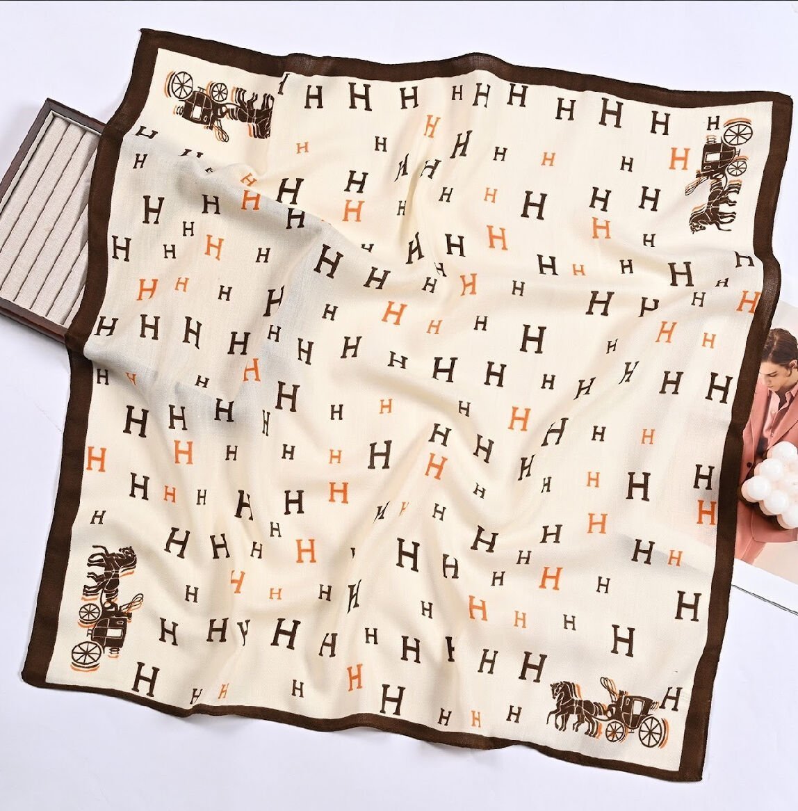 Marka Model Kahve Desen Fular(70x70)