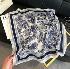 Marka Model Laci Fular(70x70 cm)