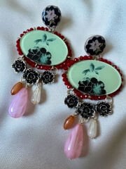 Marka Model Sallantılı Reçine Küpe