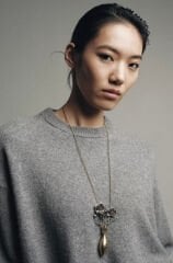 Marka Model Çiçekli Metal Kolye