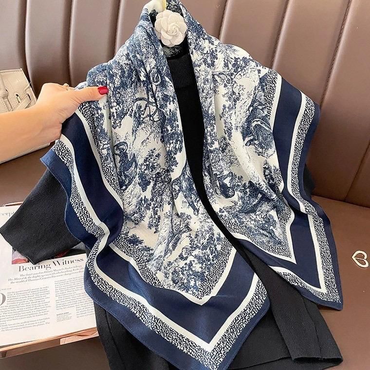 Marka Model Fular(90x90 cm)