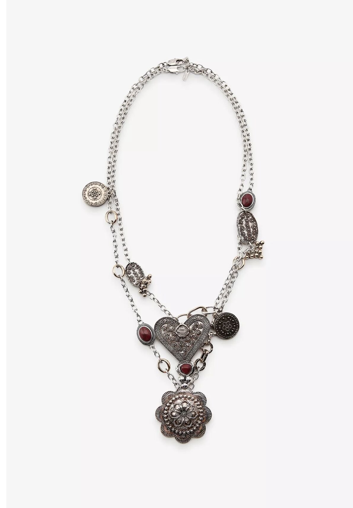 Marka Model Kalp Charmlı Kolye