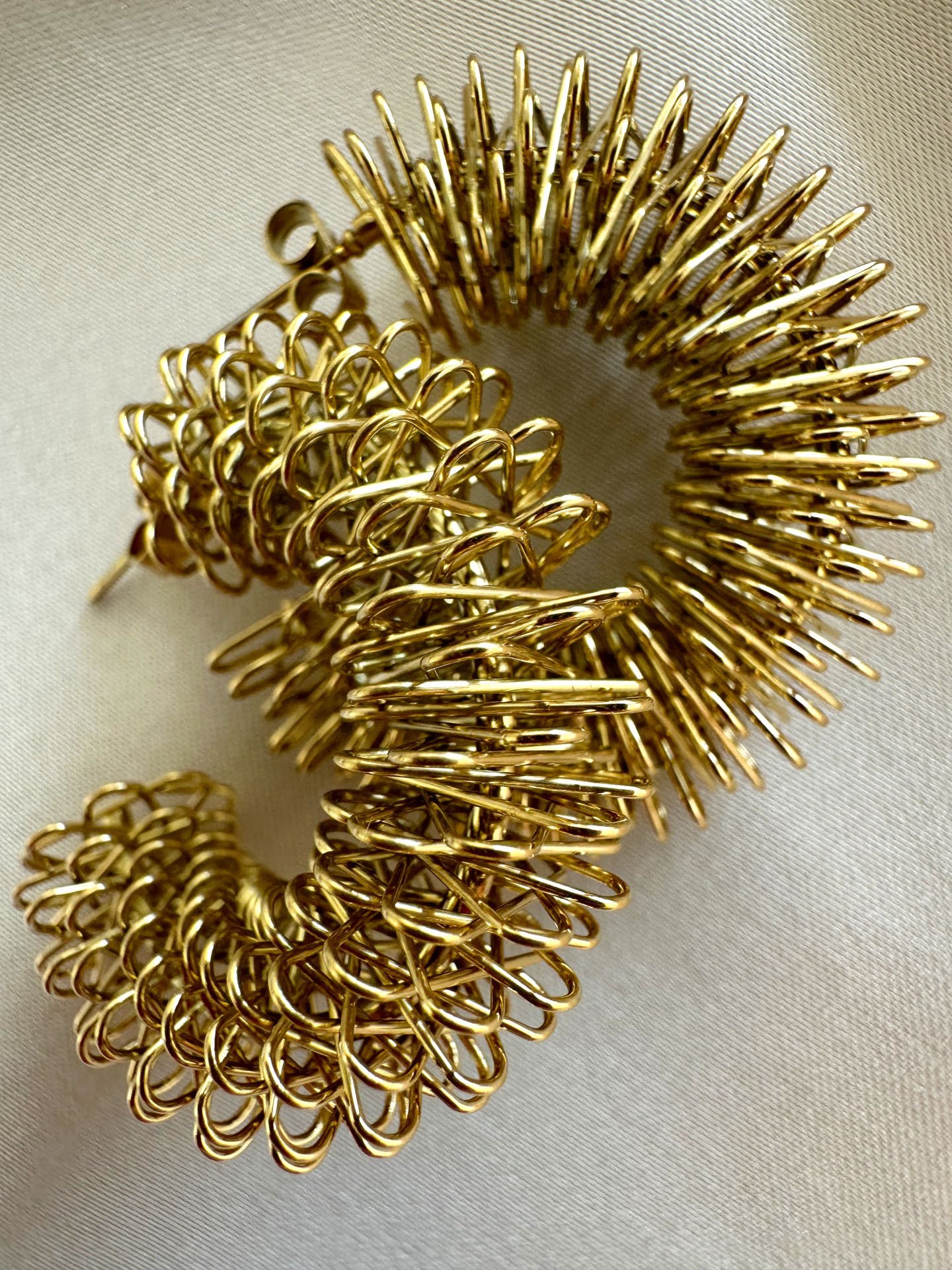 Çelik Dolamalı Halka Küpe