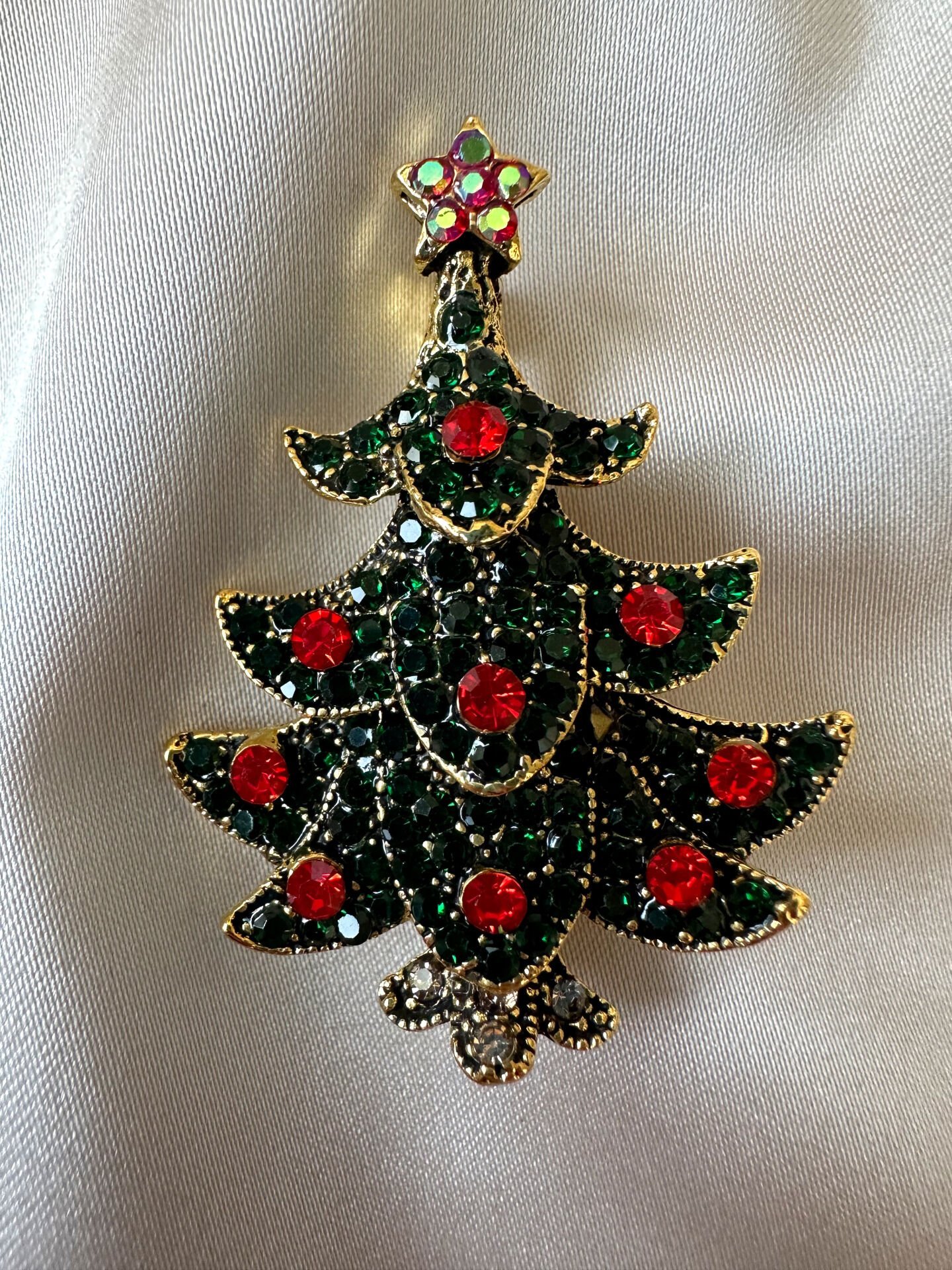 Yeni Yıl Çam Ağacı Broş