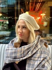 Taşlı Ressam Bere(Ekru)