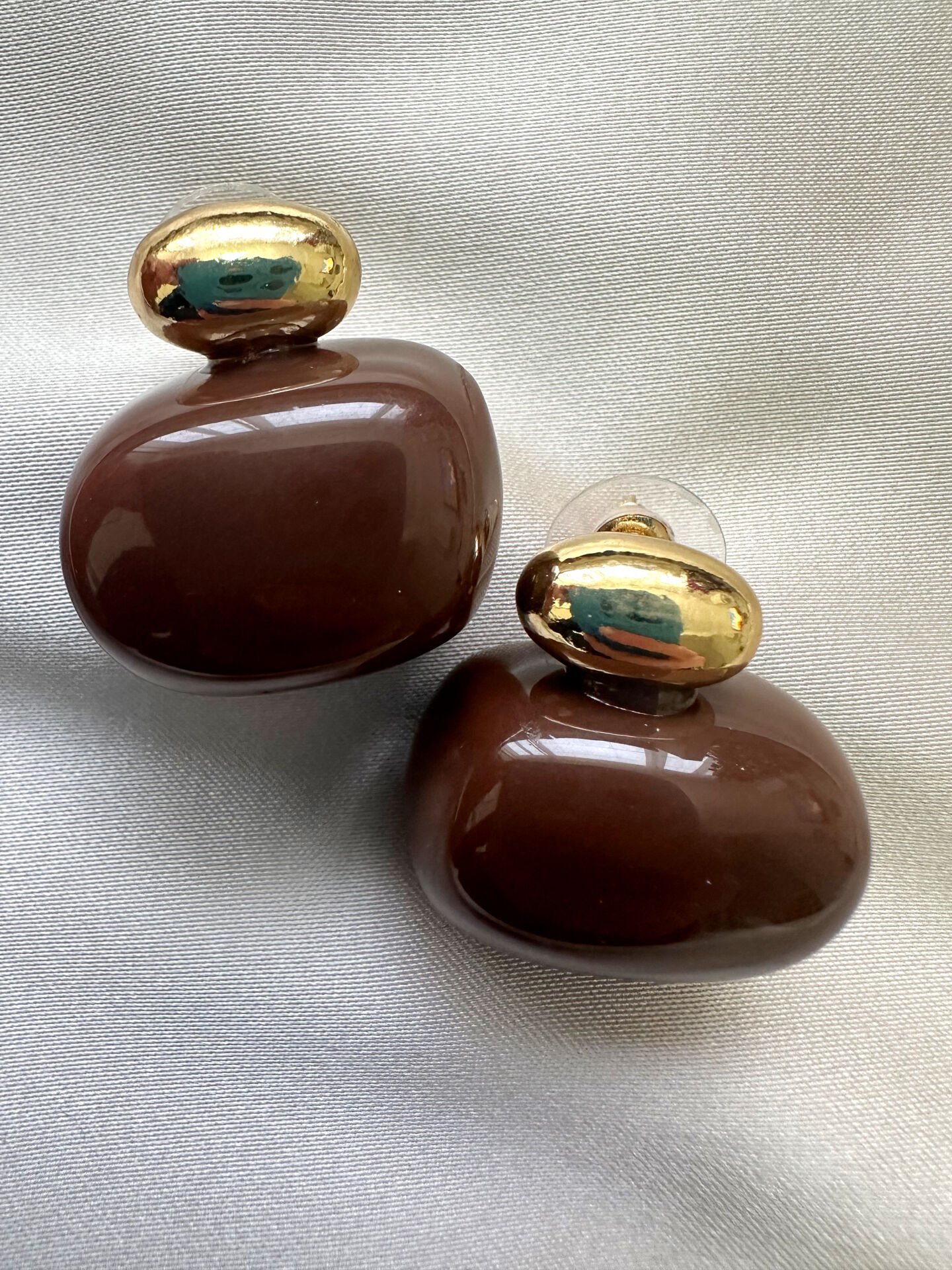 Asimetrik Top Küpe(Kahverengi)