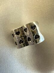 Marka Charm 4