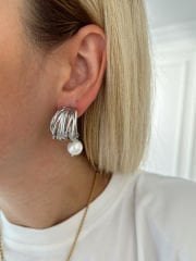 Çelik İncili Asimetrik Geçişli Küpe(Silver)