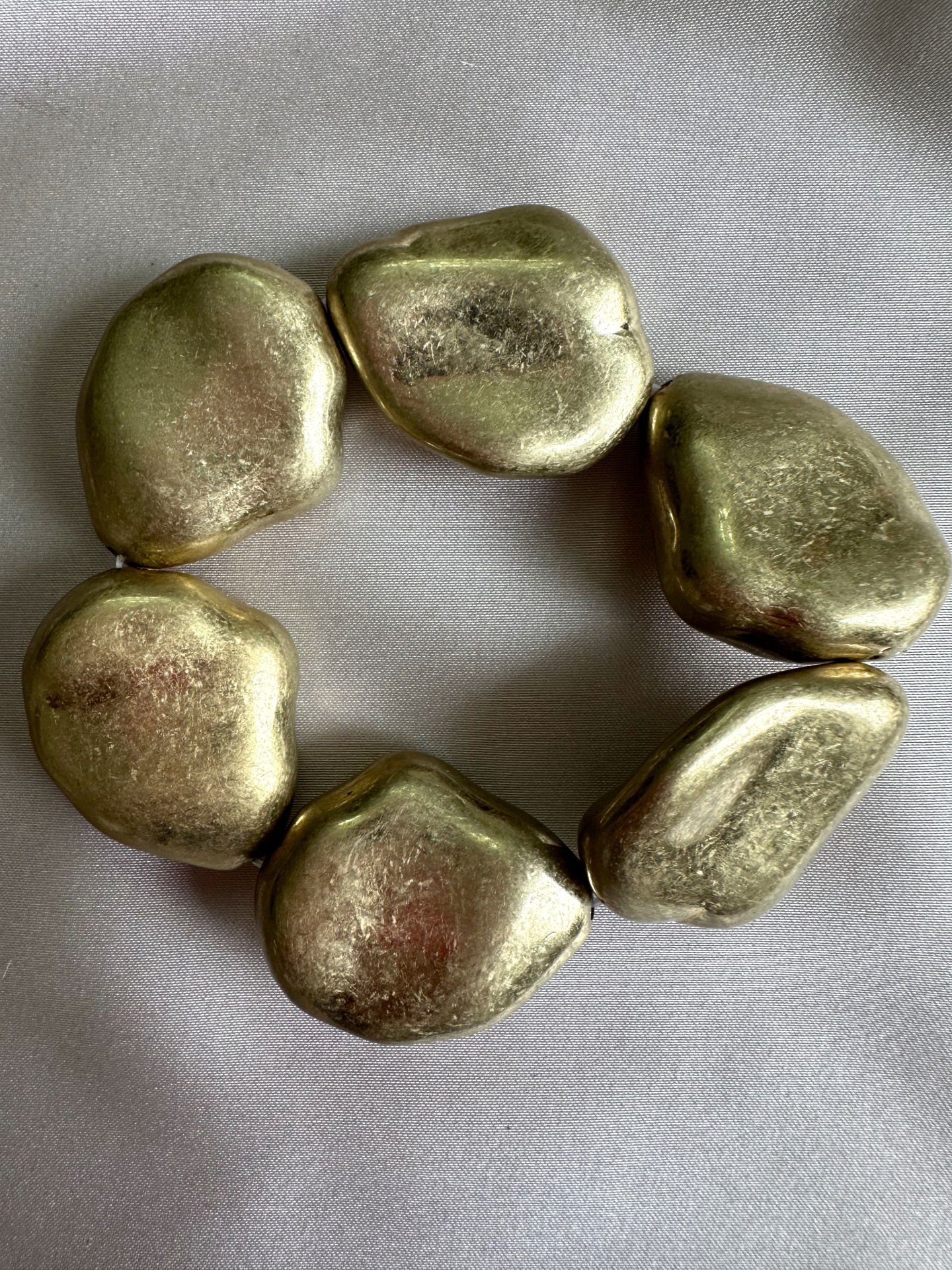 Mat Asimetrik Taşlı Bileklik(Gold)