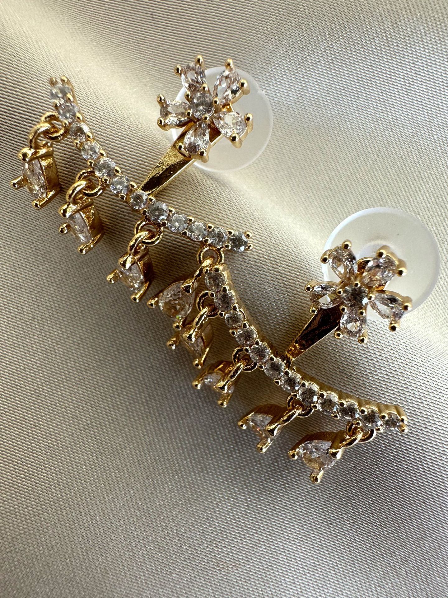 Özel Seri Sallantılı Çiçek Küpe(Gold)