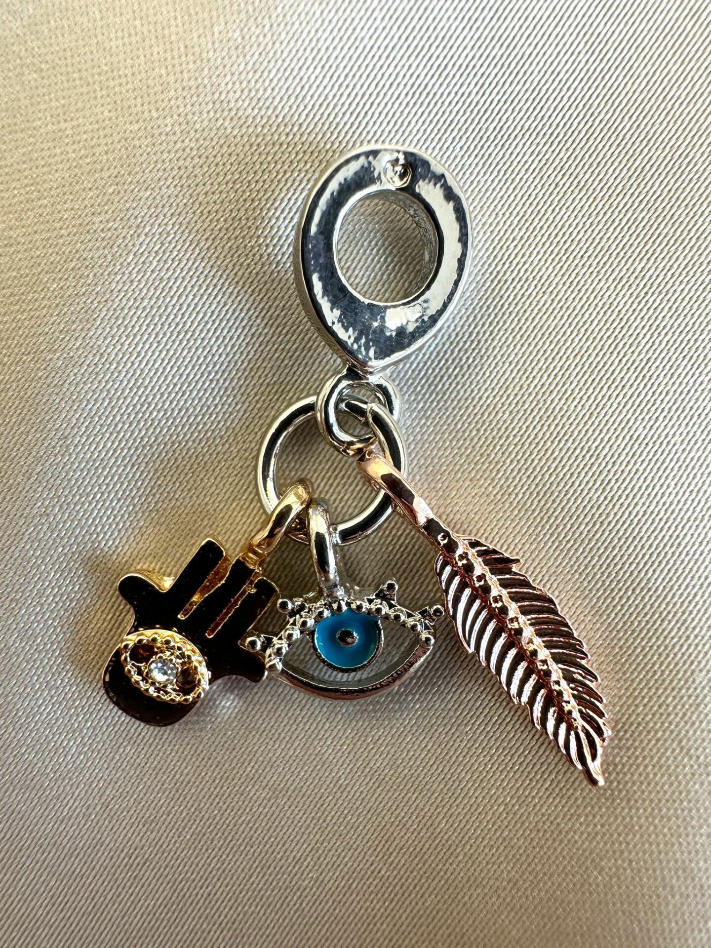 Fatma Ana Eli Charm