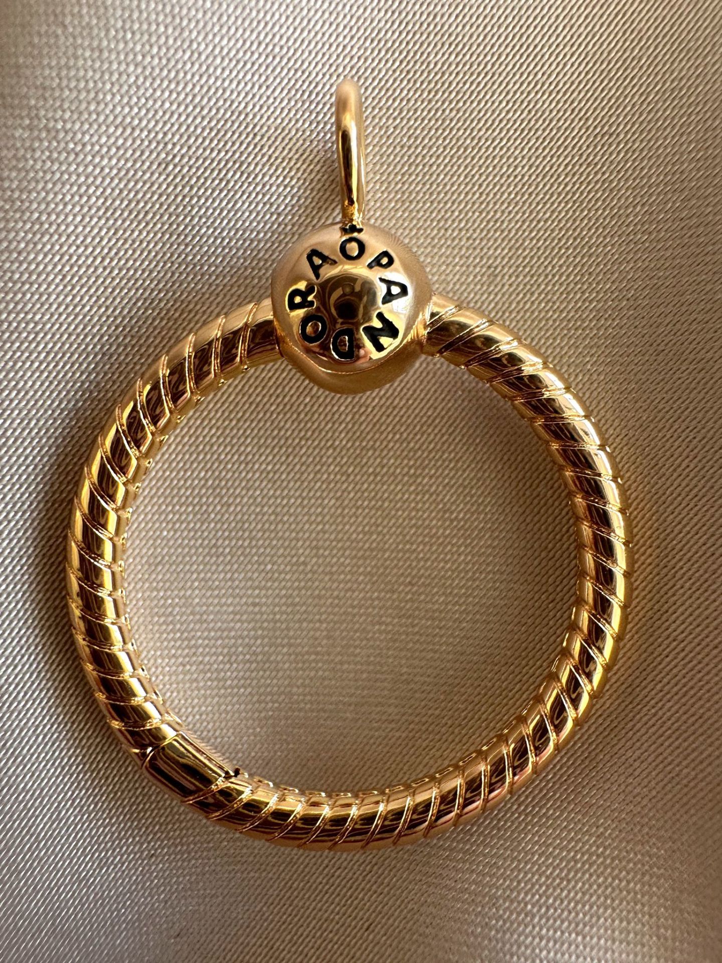 Marka Daire Charm